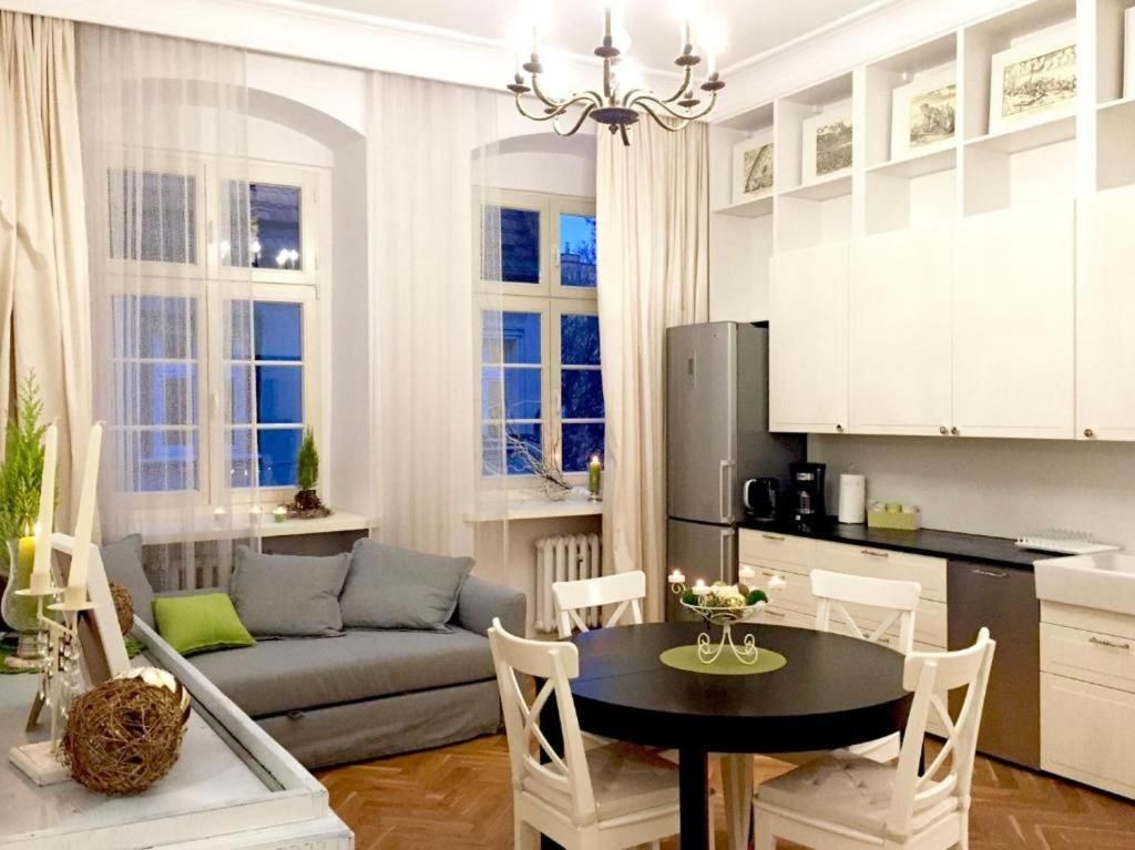 Апартаменты Exclusive Old Town Apartment by Renters Вроцлав-32